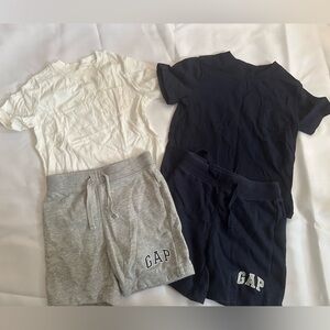 GAP Kids Navy and White T-Shirts with Gray Shorts Set 2-pack sz 4